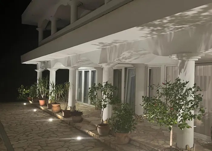 Julianna Vendeghaz Bed & Breakfast 3*